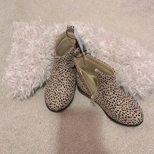 NWT Toddler Booties